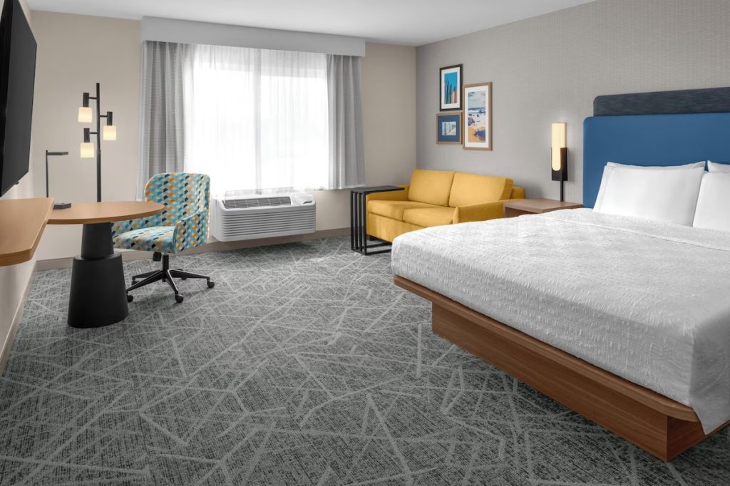 Hampton Inn